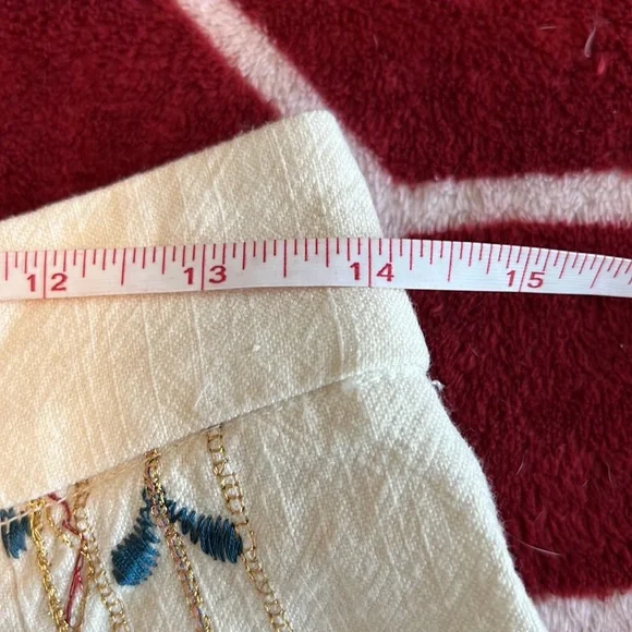 OPEN TO OFFERS Anthropologie Cream Embroidered Straight-Leg Pants size SMALL - Picture 7 of 9